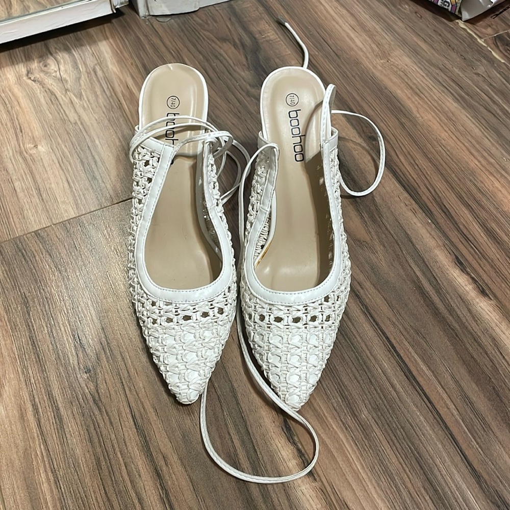 WOVEN WRAP POINTED COURT HEELS